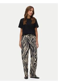 Vero Moda Spodnie materiałowe Jesmilo 10287363 Czarny Regular Fit. Kolor: czarny. Materiał: wiskoza #3