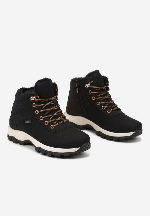 Renee - Czarno-Złote Płaskie Ocieplane Trapery ze Sznurowaniem Riviri. Okazja: na co dzień. Zapięcie: sznurówki. Kolor: czarny. Materiał: jeans. Wzór: moro. Styl: casual, militarny, klasyczny