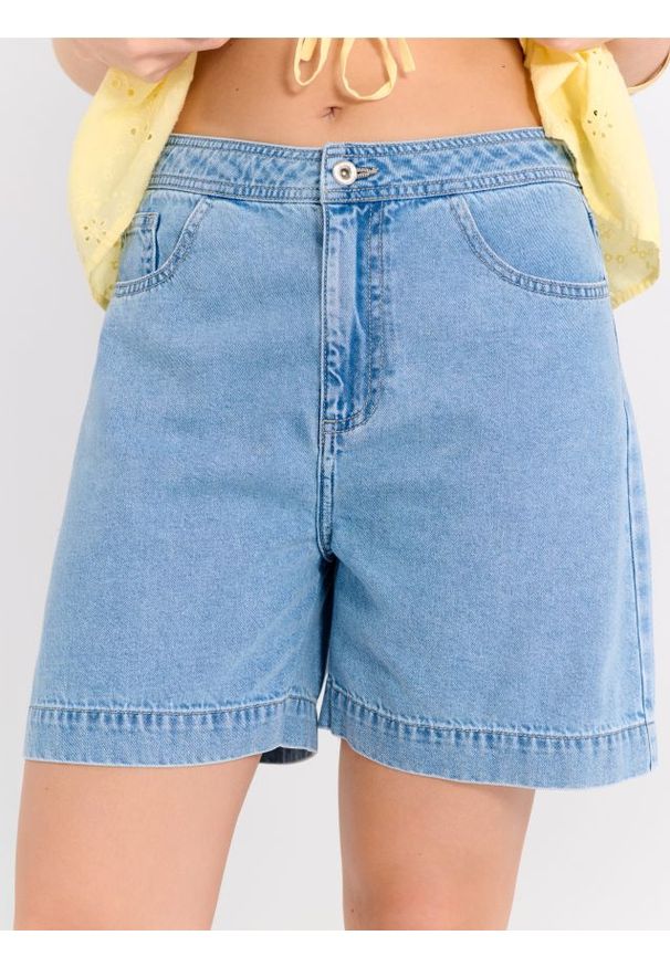 Sinsay - Bermudy jeansowe - niebieski. Kolor: niebieski. Materiał: jeans