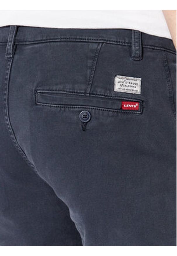 Levi's® Chinosy XX 17196-0016 Granatowy Regular Fit. Kolor: niebieski. Materiał: bawełna