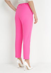 Born2be - Różowe Spodnie Cygaretki z Wysokim Stanem i Gumką w Pasie Elexis. Okazja: na co dzień. Stan: podwyższony. Kolor: różowy. Materiał: dzianina. Styl: casual #3