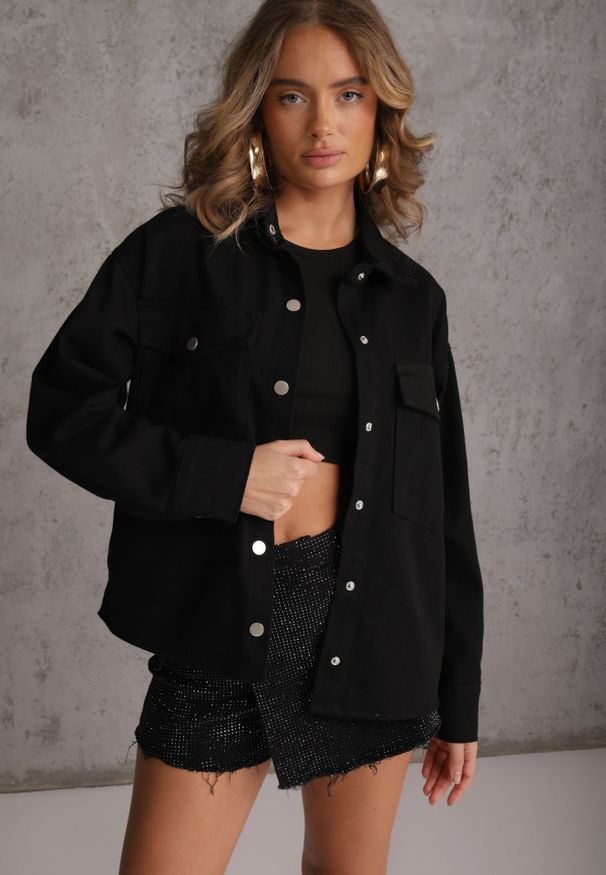 Renee - Czarna Jeansowa Kurtka Koszulowa z Bawełny z Kieszeniami Desreta. Kolor: czarny. Materiał: jeans, bawełna