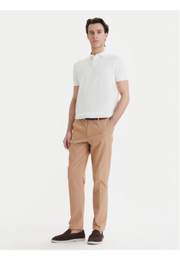 Bugatti Polo 7100-75518C Écru Regular Fit. Typ kołnierza: polo. Materiał: bawełna