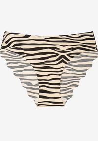 Renee - Beżowo-Czarne Majtki Typu Figi o Bezszwowym Wykończeniu Siladeia. Kolekcja: plus size. Kolor: beżowy. Materiał: jeans