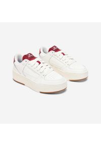 Decathlon - Buty sportowe CJ80 Platform. Kolor: czerwony, biały, wielokolorowy. Materiał: skóra, guma. Szerokość cholewki: normalna. Obcas: na platformie