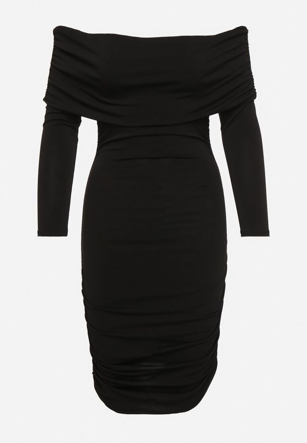 Born2be - Czarna Dopasowana Sukienka Hiszpanka z Marszczeniami Ailisma. Typ kołnierza: dekolt hiszpanka. Kolor: czarny. Styl: elegancki