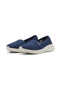 Puma - Damskie sneakersy Adelina 2 PUMA Persian Blue Warm White. Kolor: niebieski, wielokolorowy, biały. Szerokość cholewki: normalna. Sport: turystyka piesza