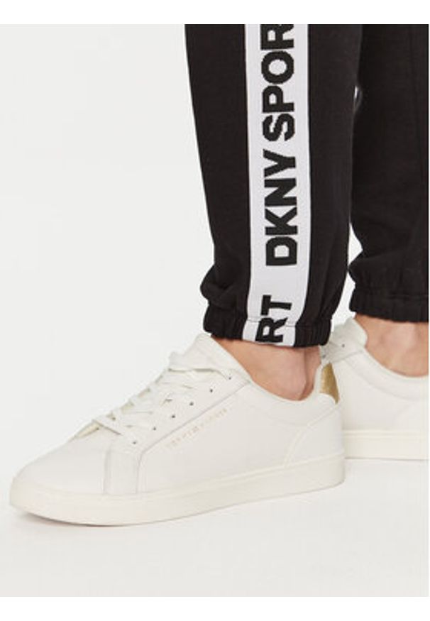 DKNY Sport Bluza DP4T9939 Czarny Regular Fit. Kolor: czarny. Materiał: bawełna. Styl: sportowy