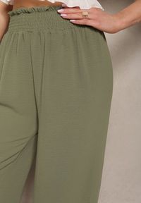 Renee - Ciemnozielone Spodnie z Szerokimi Nogawkami i Gumką w Talii Fularia. Okazja: na imprezę, na co dzień. Kolor: zielony. Styl: casual, elegancki #2
