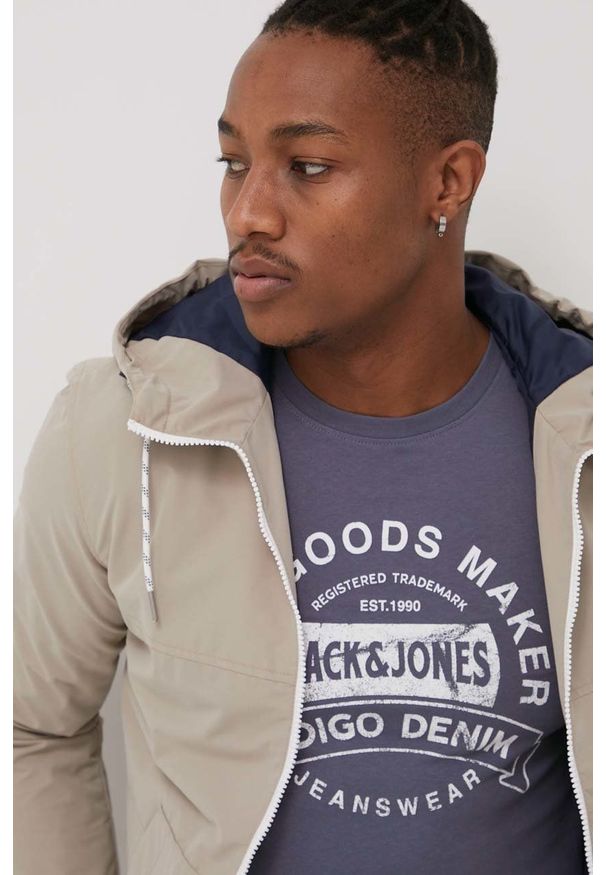 PRODUKT by Jack & Jones - Produkt by Jack & Jones kurtka męska kolor beżowy przejściowa. Okazja: na co dzień. Kolor: beżowy. Materiał: poliester. Styl: casual