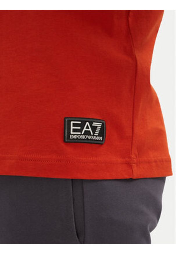 EA7 Emporio Armani T-Shirt 7M000138 AF10375 U3012 Pomarańczowy Regular Fit. Kolor: pomarańczowy. Materiał: bawełna