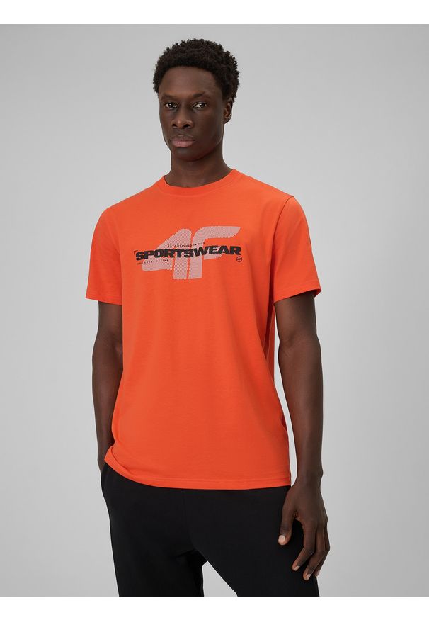 4f - 4F T-shirt regular z nadrukiem męski - pomarańczowy S. Okazja: na co dzień. Kolor: pomarańczowy. Materiał: materiał, bawełna. Wzór: nadruk. Styl: casual