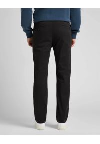 Lee - MESKIE SPODNIE MATERIAŁOWE LEE REGULAR CHINO BLACK 112322422. Materiał: materiał #4