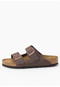 Birkenstock - Klapki męskie BIRKENSTOCK ARIZONA. Okazja: do pracy, na co dzień, na spacer. Kolor: brązowy. Styl: casual