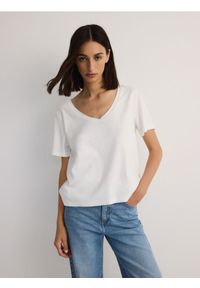 Reserved - Bawełniany t-shirt - złamana biel. Materiał: bawełna #1