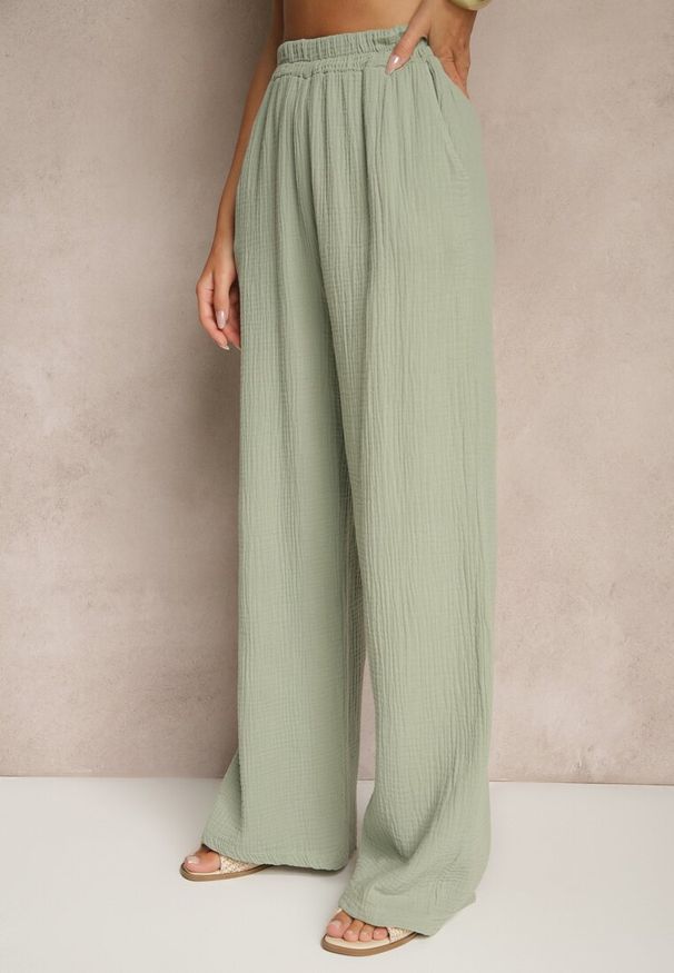 Renee - Zielony Bawełniany Komplet Muślinowy Oversize z Koszulą i Szerokimi Spodniami Ziorina. Kolor: beżowy. Materiał: bawełna. Wzór: aplikacja