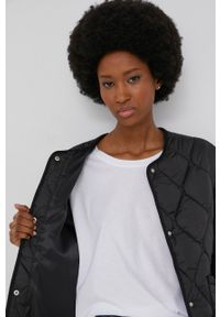 Answear Lab kurtka damska kolor czarny przejściowa. Okazja: na co dzień. Kolor: czarny. Materiał: materiał. Wzór: gładki. Styl: wakacyjny #2
