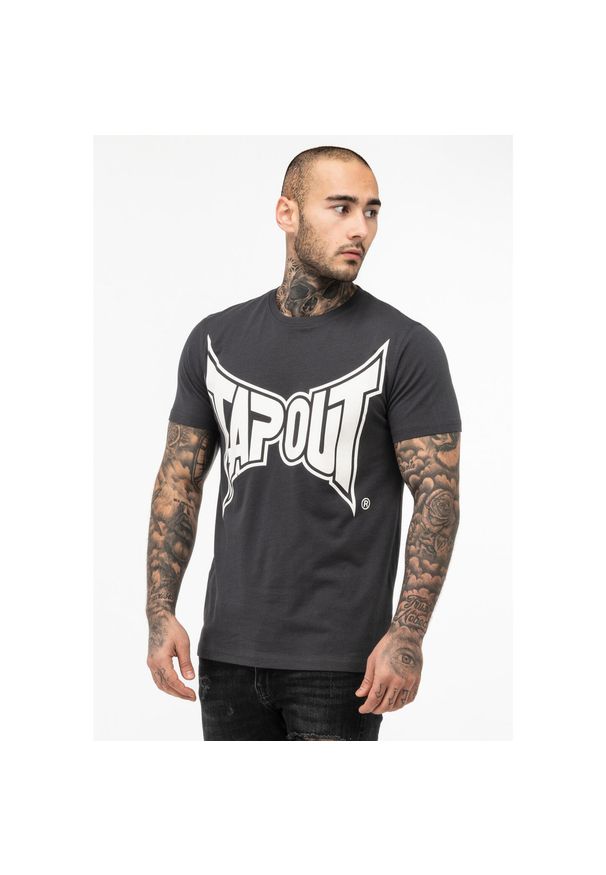 TAPOUT - T-shirt o klasycznym kroju Tapout Logo. Kolor: wielokolorowy, szary, biały. Materiał: bawełna