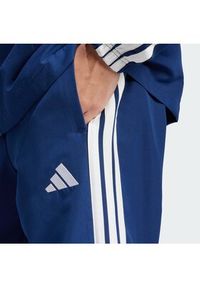 Adidas - adidas Dres 3-Stripes JC5391 Granatowy Regular Fit. Kolor: niebieski. Materiał: syntetyk #3