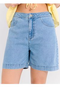 Sinsay - Bermudy jeansowe - niebieski. Kolor: niebieski. Materiał: jeans