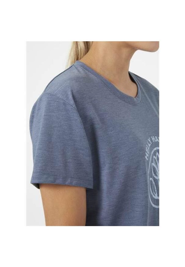 Koszulka sportowa damska Helly Hansen W Skog Recycled Graphic Tee. Kolor: niebieski. Materiał: poliester. Długość rękawa: krótki rękaw. Długość: krótkie. Sport: turystyka piesza