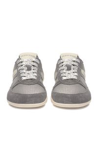 Guess Jeans Sneakersy EO-GJ2128 Szary. Kolor: szary. Materiał: skóra, zamsz #8