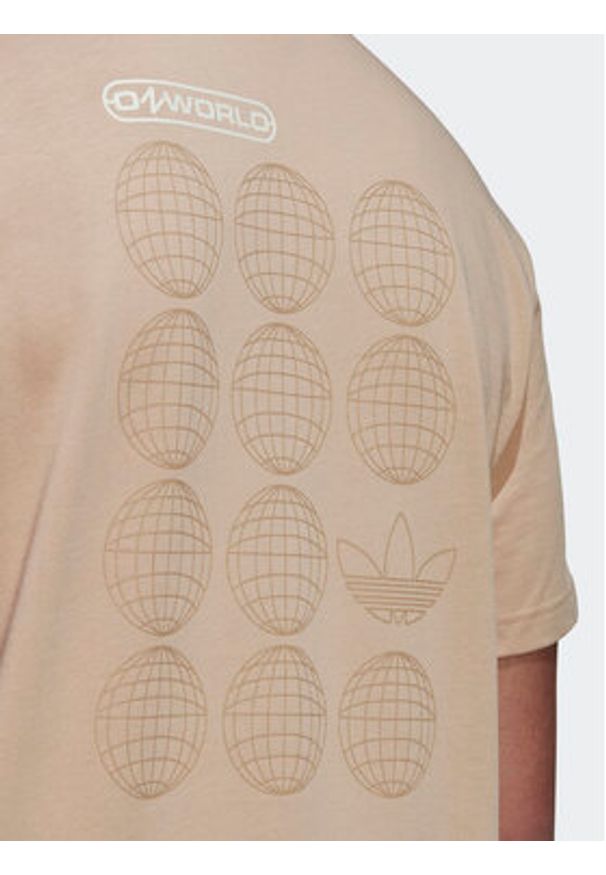 Adidas - adidas T-Shirt Graphic Ozworld HL9233 Brązowy Loose Fit. Kolor: brązowy. Materiał: bawełna