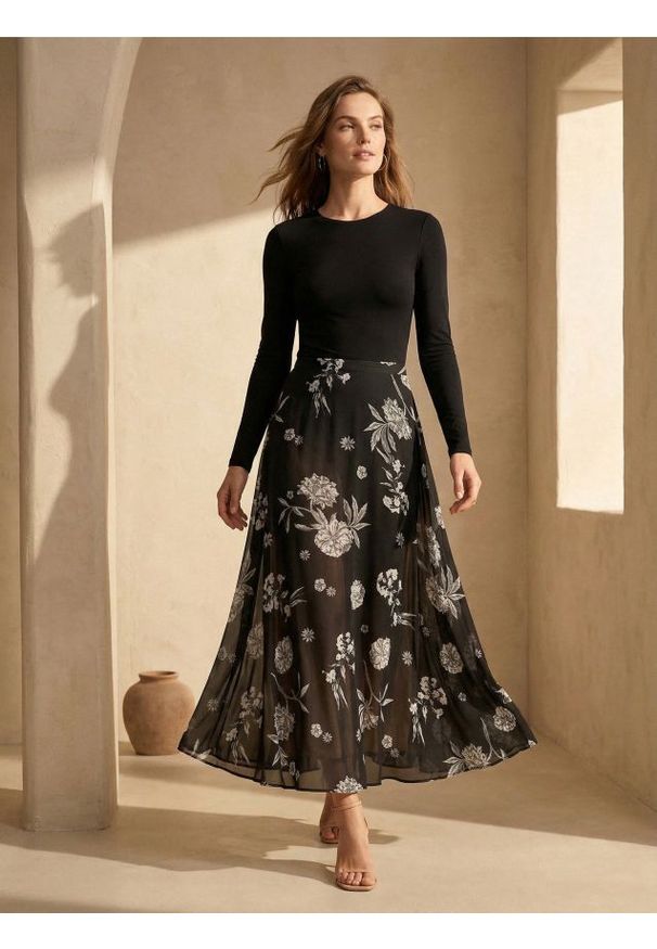 Sinsay - Rozkloszowana spódnica midi w kwiaty - wielobarwny. Wzór: kwiaty