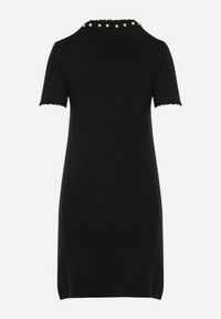 Born2be - Czarna Trapezowa Sukienka Sweterkowa Ozdobiona Perełkami Eletusa. Okazja: na co dzień. Kolor: czarny. Wzór: aplikacja. Typ sukienki: trapezowe. Styl: elegancki, casual. Długość: midi #6