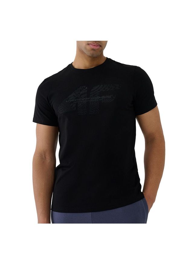 4f - Koszulka męska 4F WSS25TTSHM200420S - czarna. Kolor: czarny. Materiał: tkanina, bawełna, dresówka. Długość rękawa: krótki rękaw. Długość: krótkie