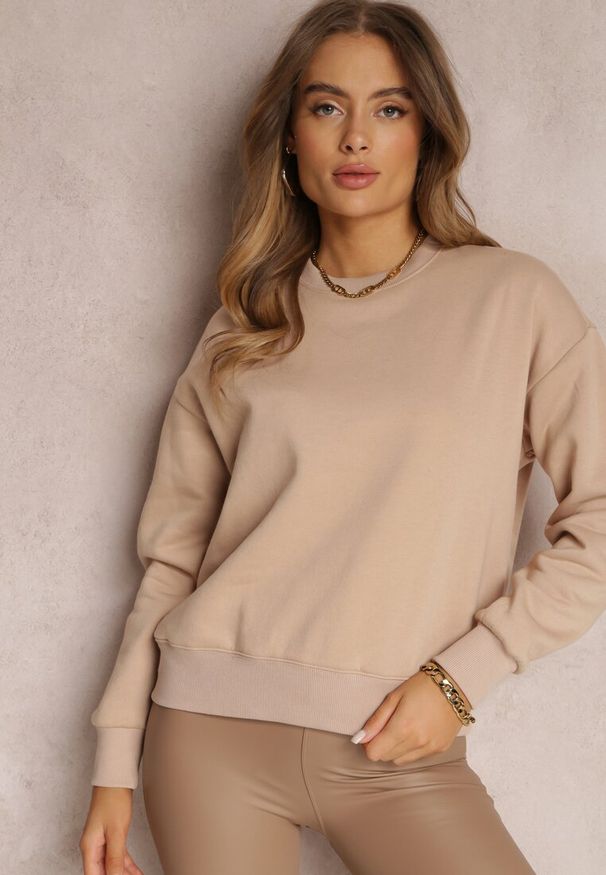 Renee - Ciemnobeżowa Bluza z Polarową Podszewką Heseh. Okazja: na co dzień. Kolor: beżowy. Materiał: polar. Długość rękawa: długi rękaw. Długość: długie. Wzór: jednolity, gładki. Sezon: zima, jesień. Styl: casual, klasyczny