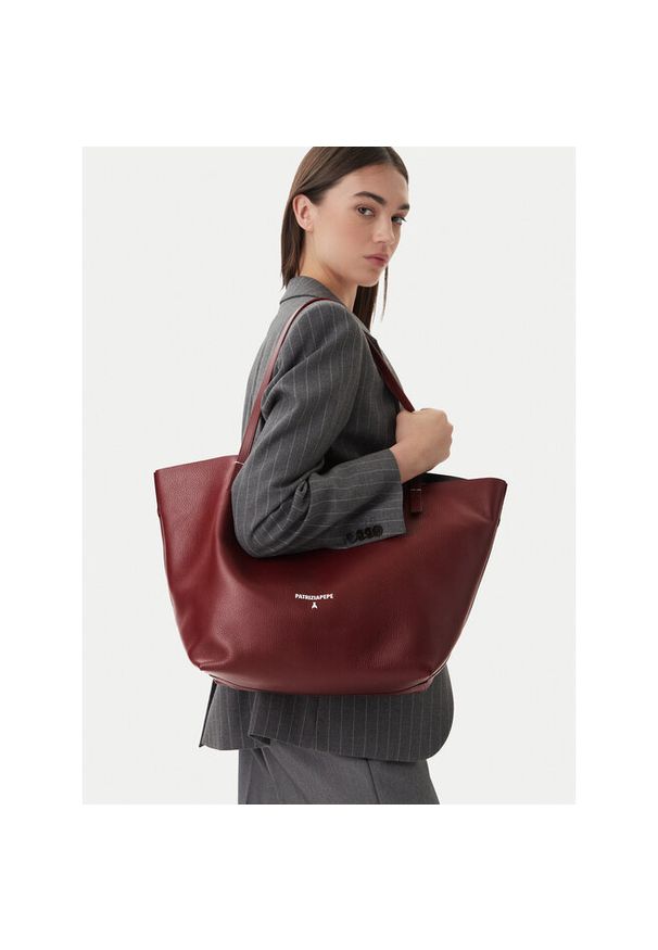 Torebka Patrizia Pepe. Kolor: brązowy