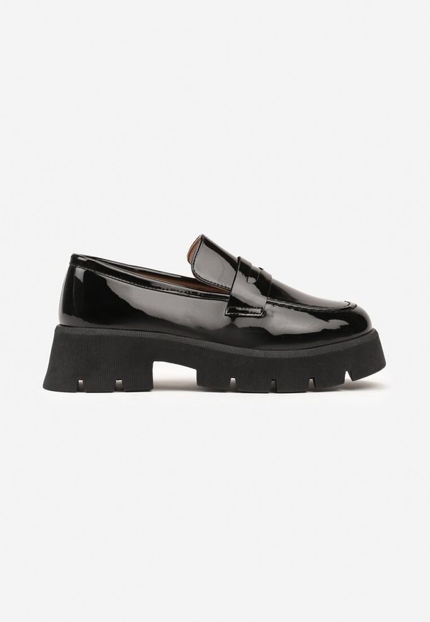 Renee - Czarne Lakierowane Mokasyny w Stylu Chunky Vortirra. Kolor: czarny. Materiał: lakier. Obcas: na obcasie. Styl: elegancki. Wysokość obcasa: średni