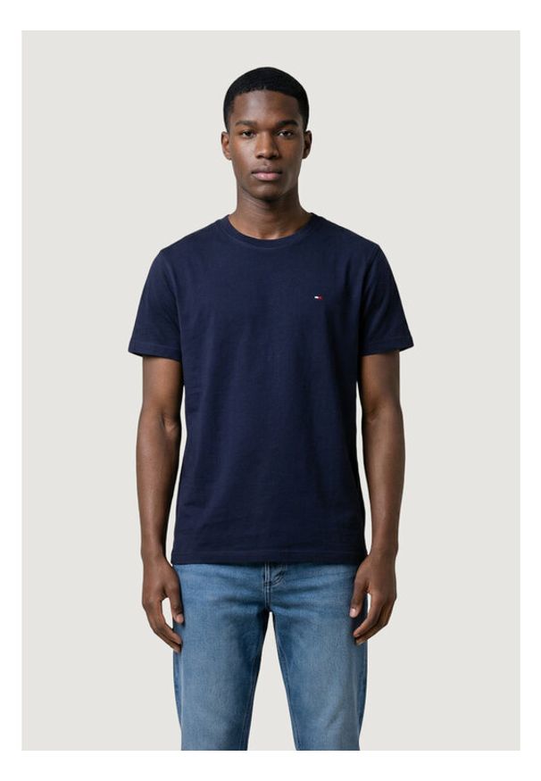 Tommy Jeans T-Shirt DM0DM22504 Granatowy Regular Fit. Kolor: niebieski. Materiał: bawełna