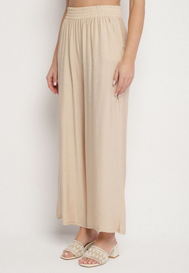 Born2be - Beżowy Komplet Garniturowy z Lnem Zdobiony Cyrkoniami Kamizelka i Spodnie Rederose. Kolor: beżowy. Materiał: len. Wzór: aplikacja