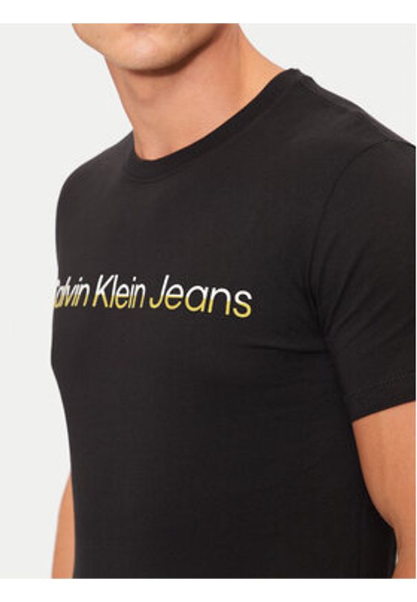 Calvin Klein Jeans T-Shirt Two Tone Institutional J30J325676 Czarny Regular Fit. Kolor: czarny. Materiał: bawełna