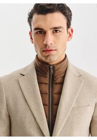 Pako Lorente - PAKO LORENTE - Beżowa marynarka męska z odpinaną stójką. Okazja: na co dzień. Typ kołnierza: kołnierzyk stójkowy. Kolor: beżowy. Materiał: wełna, poliester. Sezon: jesień. Styl: casual #2