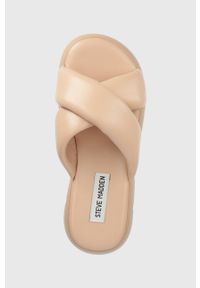 Steve Madden klapki Broadcast damskie kolor beżowy na platformie SM11002374. Kolor: beżowy. Materiał: materiał. Wzór: gładki. Obcas: na platformie #5