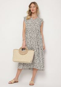 Born2be - Beżowo-Granatowa Bawełniana Sukienka o Rozkloszowanym Kroju z Falbanami i Dekoltem w Serek Ifforine. Okazja: na co dzień. Typ kołnierza: dekolt w serek. Kolor: beżowy. Materiał: bawełna. Styl: casual, elegancki #4