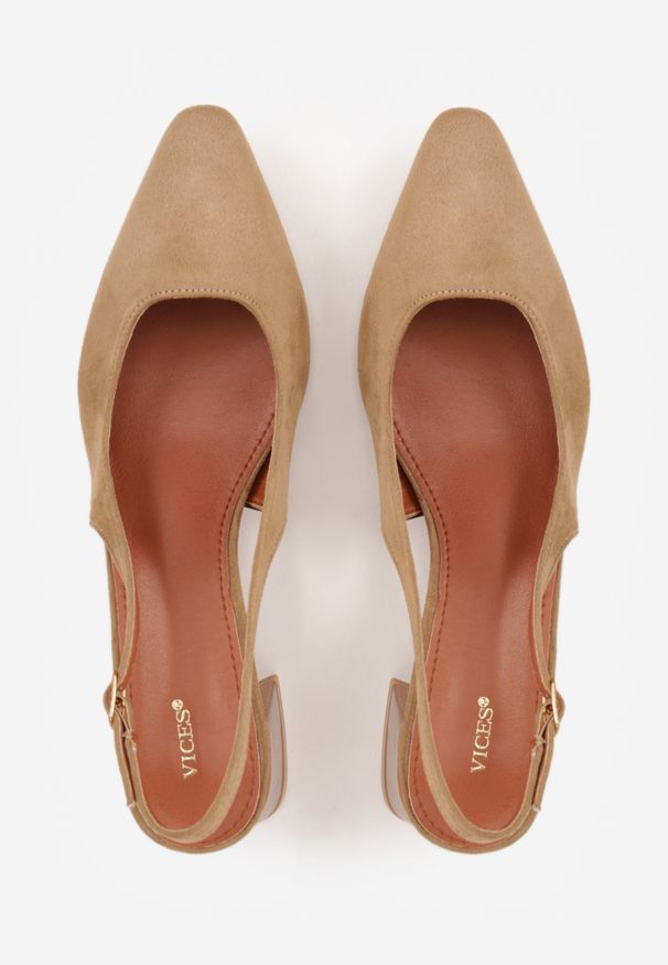 Renee - Ciemnobeżowe Czółenka VICES Slingback na Geometrycznym Słupku Messeleia. Zapięcie: pasek. Kolor: beżowy. Wzór: geometria. Obcas: na słupku