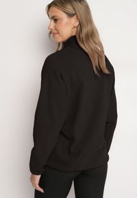 Born2be - Czarna Bluza na Suwak o Prostym Kroju ze Stójką i Kieszeniami Esamira. Okazja: na co dzień. Typ kołnierza: kołnierzyk stójkowy. Kolor: czarny. Materiał: jeans. Długość rękawa: długi rękaw. Długość: długie. Styl: elegancki, casual #6