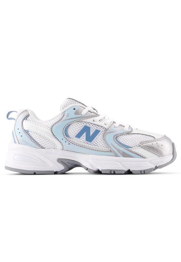 Buty dziecięce New Balance GR530ED – białe. Okazja: na uczelnię, na co dzień. Kolor: biały. Materiał: guma, materiał, syntetyk. Szerokość cholewki: normalna
