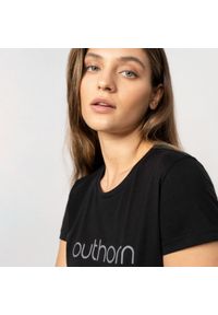 outhorn - T-shirt z nadrukiem damski. Okazja: na co dzień. Materiał: jersey, bawełna. Wzór: nadruk. Styl: casual