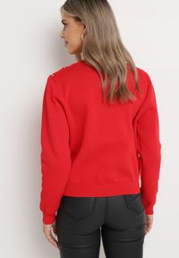 Born2be - Czerwony Wiskozowy Sweter z Ozdobnymi Guzikami Cyrkoniami i Metalicznymi Koralikami Leopoldi. Kolor: czerwony. Materiał: wiskoza. Długość rękawa: długi rękaw. Długość: długie #3