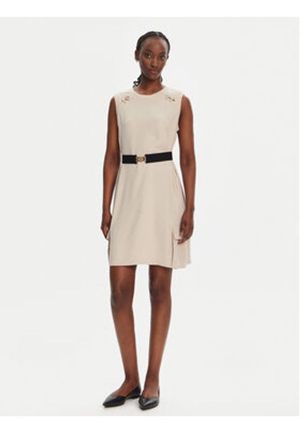 Liu Jo Sport Sukienka codzienna TA5139 TS923 Beżowy Regular Fit. Okazja: na co dzień. Kolor: beżowy. Materiał: syntetyk. Typ sukienki: sportowe, proste. Styl: casual, sportowy