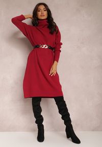 Renee - Bordowa Sukienka Tyvara. Typ kołnierza: golf. Kolor: czerwony. Materiał: dzianina. Długość rękawa: długi rękaw. Sezon: jesień, zima. Typ sukienki: proste. Styl: elegancki. Długość: midi #3