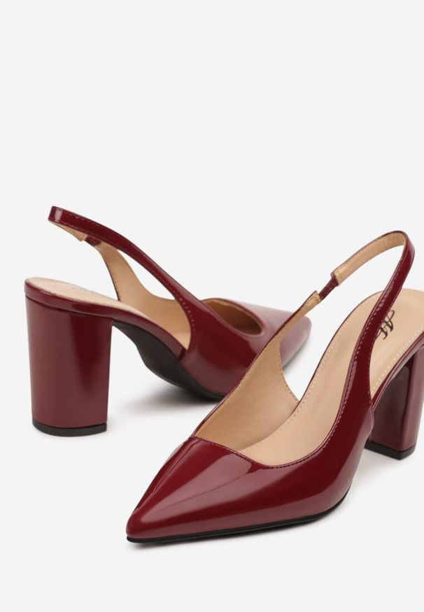 Renee - Bordowe Sandały Lakierowane na Słupku Slingback Halasela. Okazja: na co dzień, na imprezę. Kolor: czerwony. Materiał: lakier. Obcas: na słupku. Styl: wizytowy, elegancki, casual