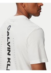 Calvin Klein Jeans T-Shirt LV04RG834G Biały Regular Fit. Kolor: biały. Materiał: bawełna #3