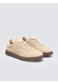 Big-Star - Sneakersy damskie ze skóry naturalnej zamszowej beżowe SS274689 801. Okazja: na co dzień. Kolor: beżowy. Materiał: zamsz, skóra. Szerokość cholewki: normalna