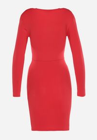 Born2be - Czerwona Dopasowana Sukienka Mini z Kwadratowym Dekoltem Iceria. Typ kołnierza: dekolt kwadratowy. Kolor: czerwony. Długość: mini #3
